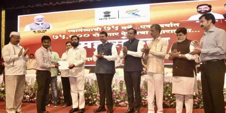 नवनियुक्त अधिकारी-कर्मचाऱ्यांनी पारदर्शक आणि लोकाभिमुख काम करावे – मुख्यमंत्री एकनाथ शिंदे