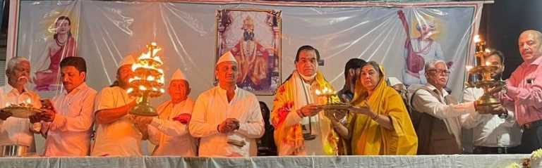 कार्तिक शुद्ध एकादशीच्या पूर्वसंध्येला एमआयटीतर्फे चंद्रभागेची आरती संपन्न