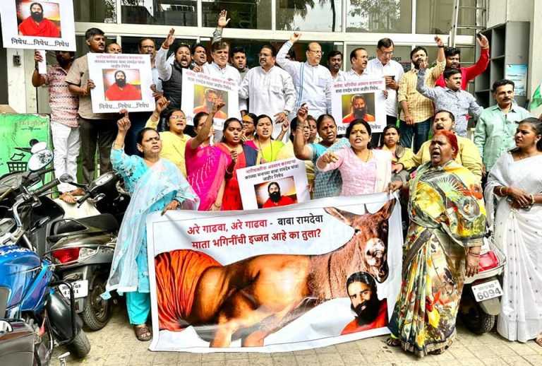 रामदेवबाबा यांच्यावर गुन्हा दाखल करा : रमेश बागवे,मोहन जोशी,आबा बागुल यांची मागणी