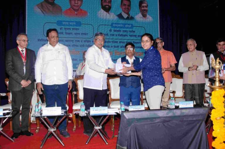 देशाच्या आर्थिक प्रगतीसाठी नवीन संशोधनाला चालना देणे आवश्यक – उच्च व तंत्र शिक्षण मंत्री चंद्रकांत पाटील