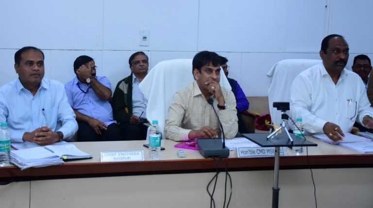 ग्राहकांना सर्वोत्तम  सेवा,अचूक रीडिंग व वीज बिलाचीनियमित वसुली आवश्यकच; सिएमडी विजय सिंघल