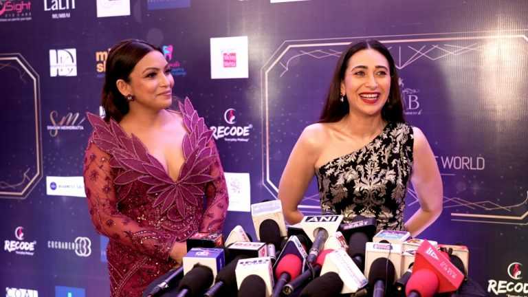 करिष्मा कपूरच्या हस्ते ‘क्वीन ऑफ द वर्ल्ड’स्पर्धेतील  विजेत्या सौंदर्यवतीचा सन्मान