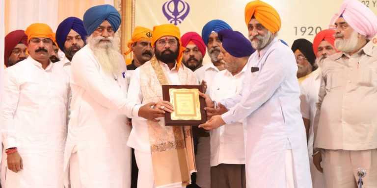 गुरूनानकजींच्या मानव कल्याणाच्या विचारांमुळे शीख बांधवांचे राज्याच्या विकासात मोलाचे योगदान- मुख्यमंत्री