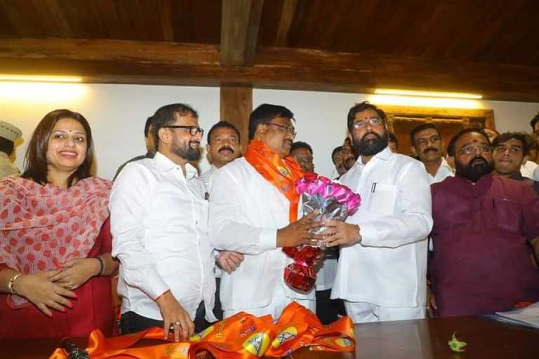 सुषमा अंधारेंना शह देण्यासाठी खेळी:अंधारेंचे विभक्त पती वैजनाथ वाघमारे शिंदे गटात