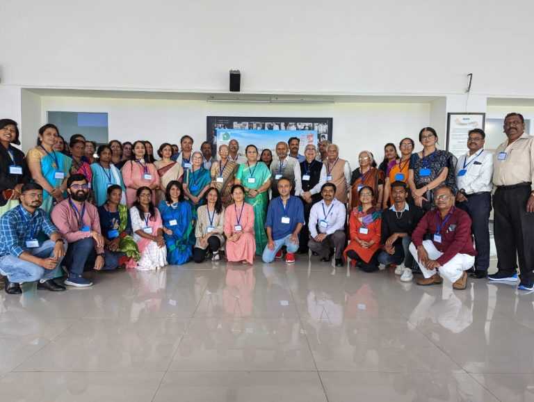 ग्लोबल वॉर्मिंग मुळे झालेल्या विस्थापित नागरिकांना फक्त नुकसान भरपाई मिळते,त्यांचे शाश्वत पुनर्वसन होत नाही -डॉ.नीलमताई गो-हे