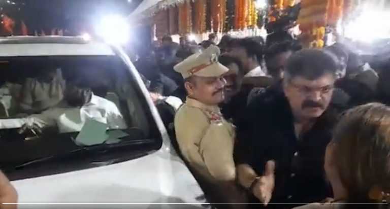 जितेंद्र आव्हाडांविरोधात विनयभंगाचा गुन्हा दाखल