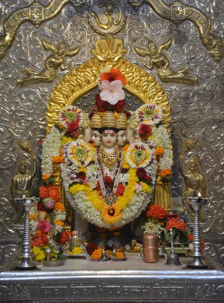 लक्ष्मीबाई दगडूशेठ हलवाई दत्तमंदिराचा १२५ वा दत्त जयंती सोहळा शुक्रवारपासून 