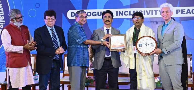 पत्रकारांनी ट्वेन्टी-ट्वेन्टी, व्हायरल न्यूज पेक्षा सत्यनिष्ठतेवर भर द्यावा-सत्य प्रकाश नायक