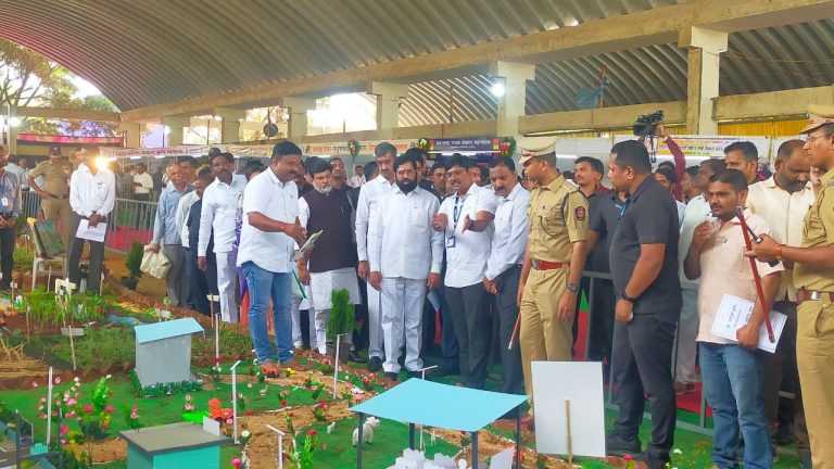 सातारा जिल्ह्यात पाचशे एकरावर कृषी उद्योग उभारणार; कराड विमानतळाचे एमआयडीसीकडे हस्तांतरण – मुख्यमंत्री एकनाथ शिंदे यांची घोषणा￼