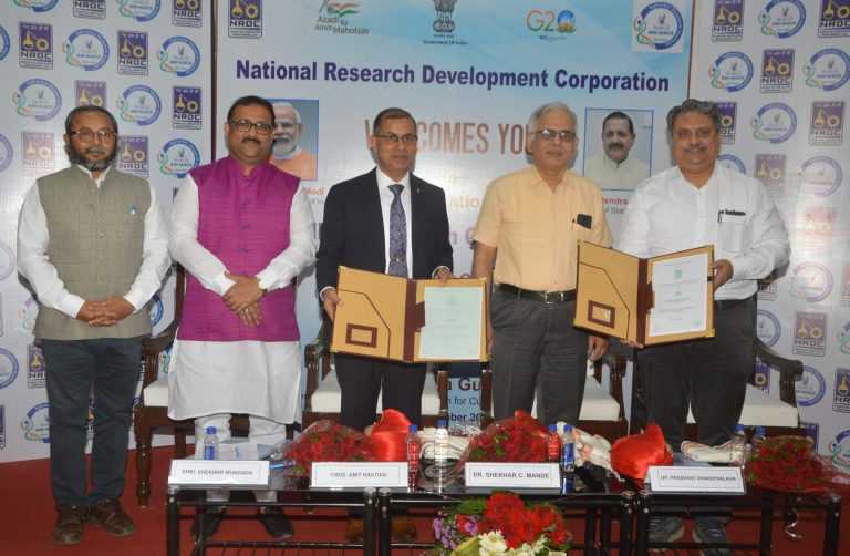 प्रयोगशाळेतील विकसीत तंत्रज्ञान समाजापर्यंत पोहोचायला हवे-भारताच्या वैज्ञानिक आणि औद्योगिक संशोधन परिषदेचे माजी महासंचालक डॉ. शेखर मांडे