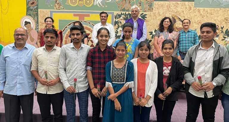 विद्यार्थी साहाय्यक समितीतील ६६१ विद्यार्थ्यांचीरोटरी क्लब ऑफ पुणे प्राईडतर्फे आरोग्य तपासणी