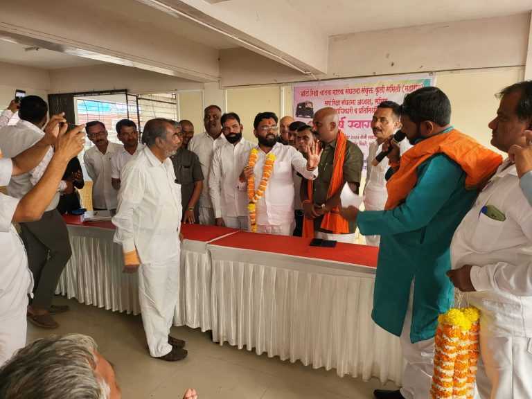 महाराष्ट्र राज्यऑटो रिक्षा चालक-मालक संघटना संयुक्त कृती समितीची पिंपरीत संपन्न;बाबा कांबळे यांची अध्यक्षपदी एकमताने निवड