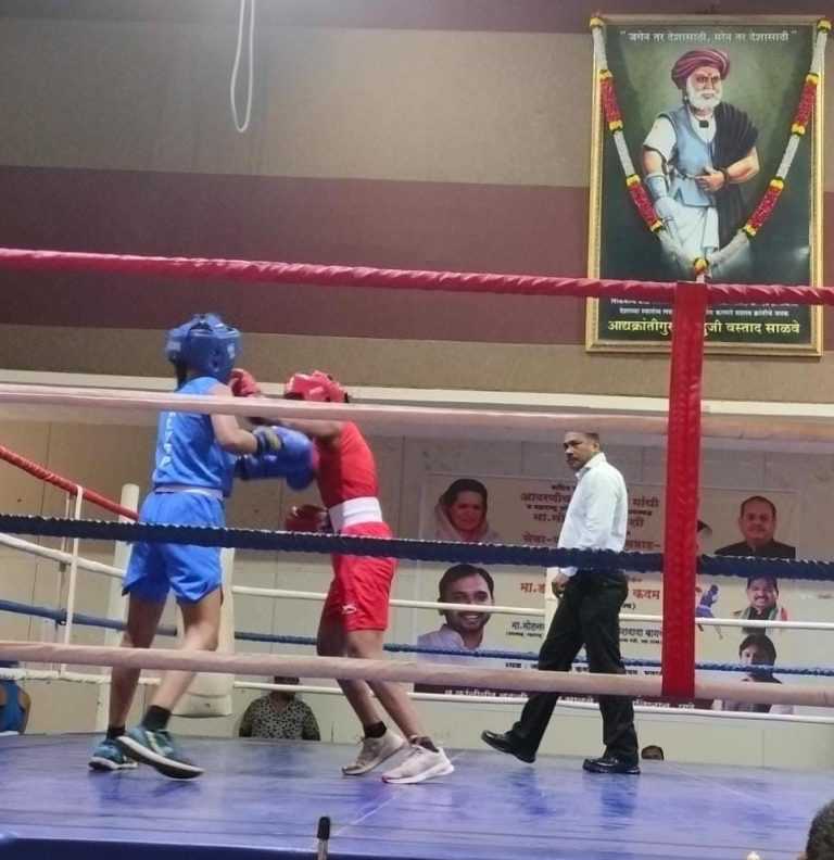 जिल्हास्तरीय बॉक्सिंग स्पर्धेतील विजेत्यांना पारितोषिके प्रदान