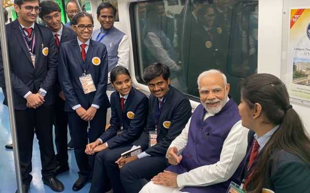 प्रधानमंत्री नरेंद्र मोदी यांचा ‘फ्रीडम पार्क ते खापरी’ दरम्यान मेट्रोने प्रवास