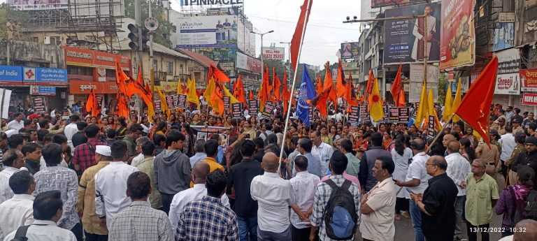 राज्यपाल कोश्यारींच्या निषेधार्थ पुणे बंद:शिवप्रेमी संघटनांसह सर्वधर्मीयांचा मोर्चा; खासदार उदयनराजे सहभागी