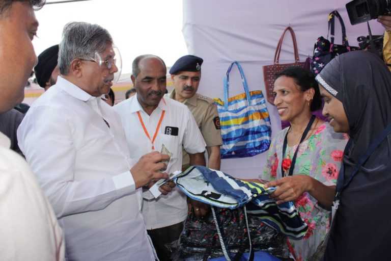 समाजाच्या प्रगतीसाठी महिलांचे सक्षमीकरण आवश्यक-पालकमंत्री