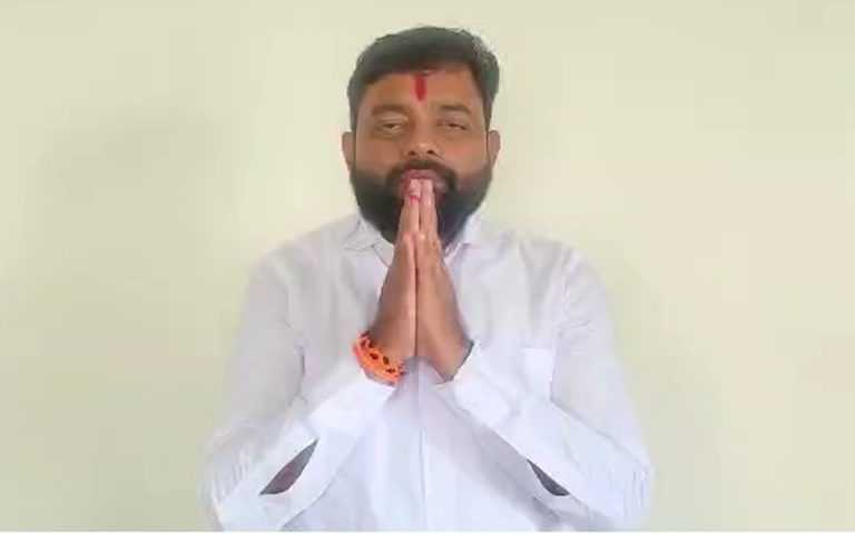 रिक्षा संघटनांच्या बोगस प्रतिनिधींनी रिक्षा चालकांना अडचणीत टाकले : बाबा कांबळे