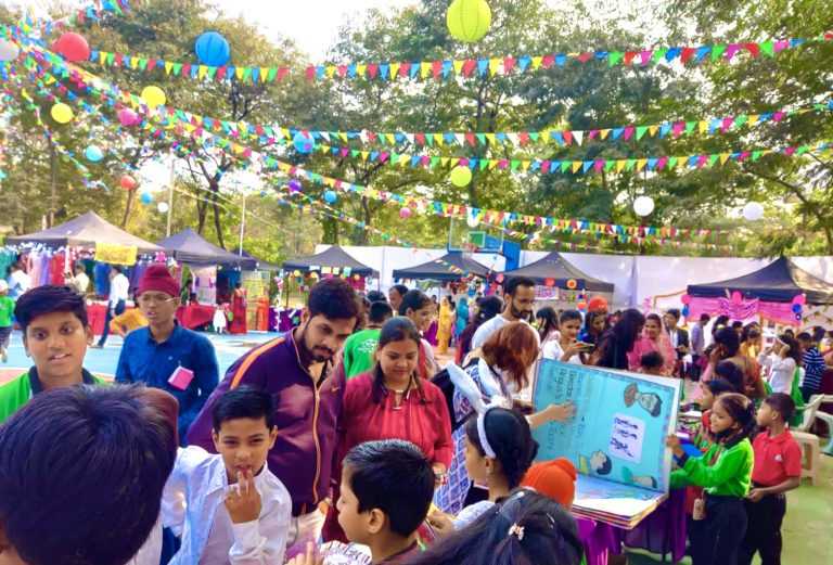 वंचितांच्या कला-कौशल्याचे मोहक सादरीकरण