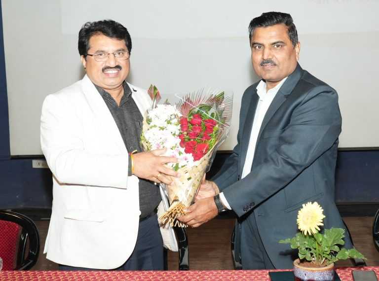 ‘सीओईपी’कडून मुख्य अभियंता राजेंद्र पवार यांचा सत्कार