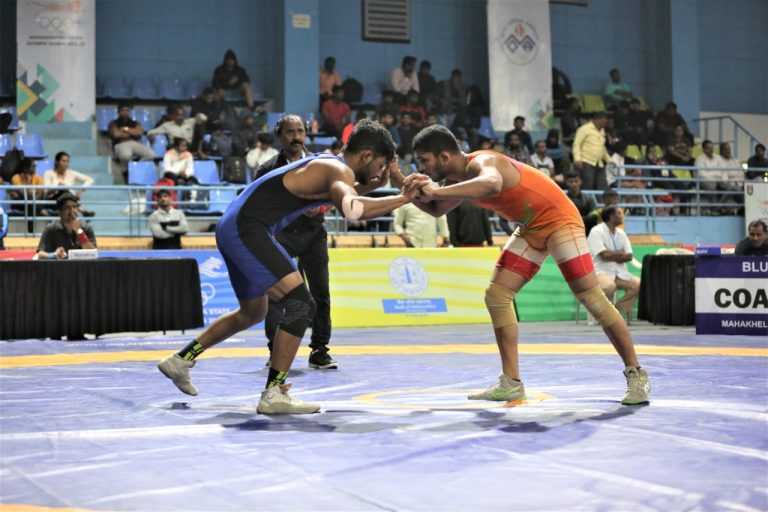 कोल्हापूरच्या मल्लांनी ५ पैकी ३ सुवर्णपदके जिंकली