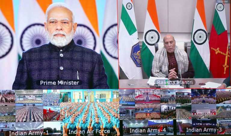 महिला अग्निवीरांना देशाच्या तिन्ही सेना दलांमध्ये कार्यरत झालेले पाहण्याची अपेक्षा पंतप्रधानांकडून व्यक्त