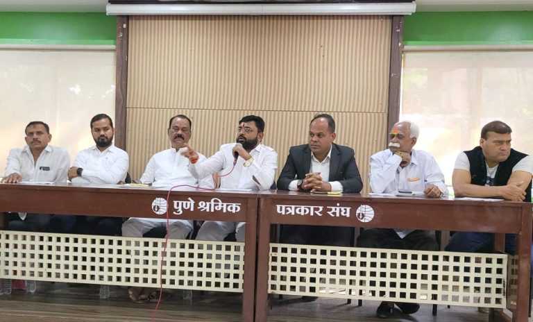 टू व्हीलर टॅक्सी बाबत न्यायालय लढाई सुरू-बाबा कांबळे, आनंद तांबे यांची मुंबई उच्च न्यायालयात इंटरप्रिटेशन याचिका दाखल