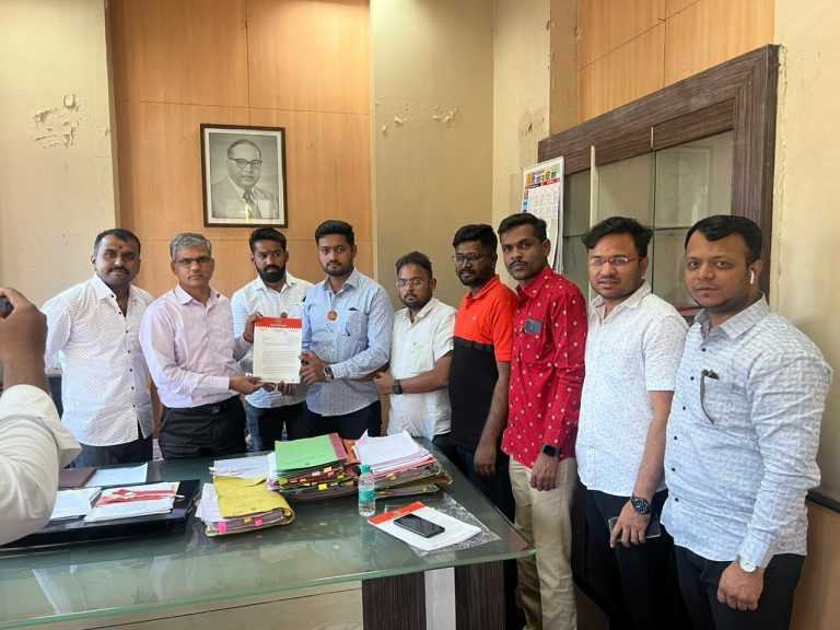 मनमानी वाढीव शुल्क आकारून शिक्षणाचे बाजारीकरण करणाऱ्या शाळांवर कारवाई करा, अन्यथा .. :मनसेचा पुण्यातून शिक्षण उपसंचालकांना इशारा