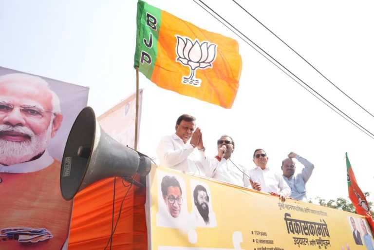 खास मुंबईकरांना निमंत्रण देण्यासाठी फिरणार ‘संवाद रथ’