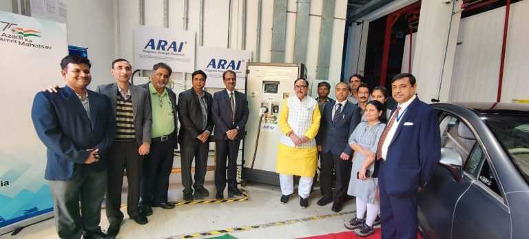 ई – मोबिलिटी आणि हरित ऊर्जा यांवर काम करण्यासाठी केंद्र सरकार कटिबद्ध – डॉ. महेन्द्र नाथ पांडेय