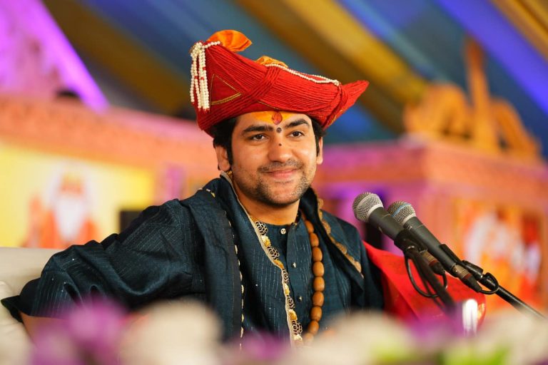 संत तुकाराम महाराजांना त्यांची पत्नी मारहाण करायची:बागेश्वर बाबा बरळला -भाजप अध्यात्मिक आघाडीसह,राष्ट्रवादीच्या नेत्यांनी केला संताप व्यक्त