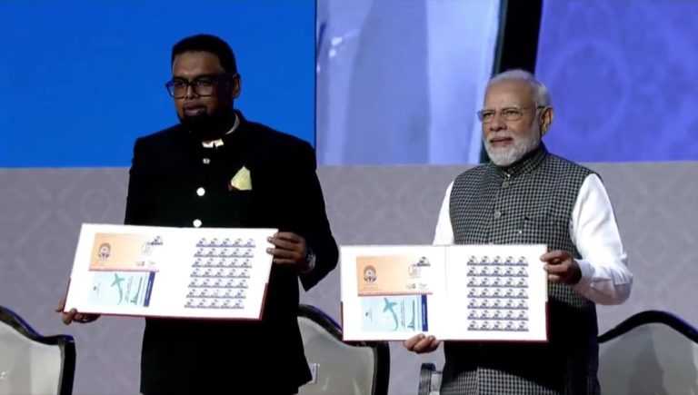 पंतप्रधानांच्या हस्ते मध्य प्रदेशात इंदोर येथे 17 व्या प्रवासी भारतीय दिवस संमेलनाचे उद्घाटन