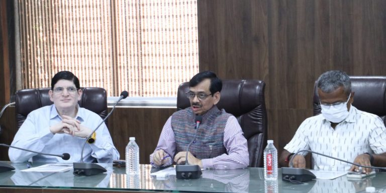 सेवा हक्क कायद्याची प्रभावीपणे अंमलबजावणी करा – मुख्य सेवा हक्क आयुक्त दिलीप शिंदे