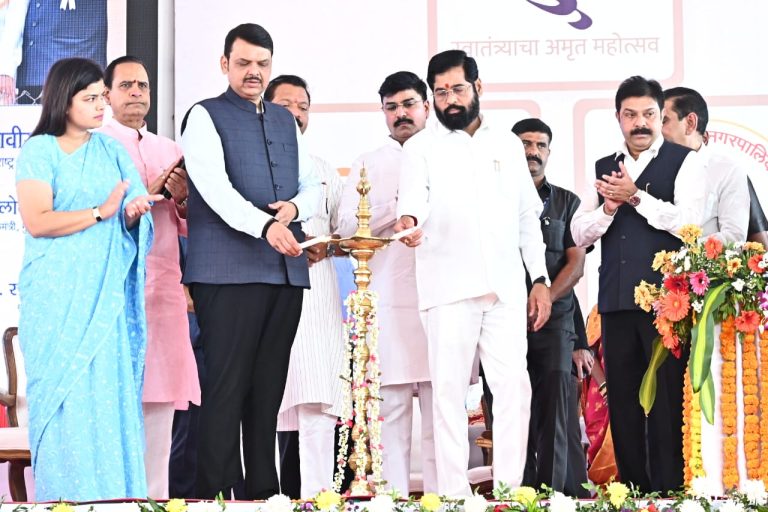 मुंबईत रस्ते काँक्रिटीकरण, मलनिस्सारण वाहिन्या कामांचे भूमिपूजन