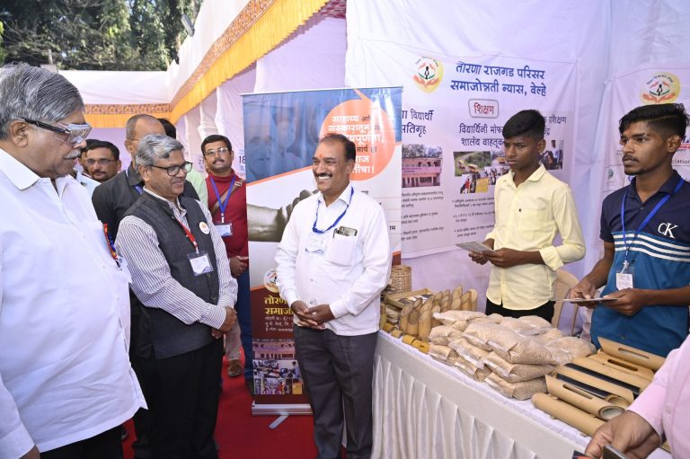 स्वयंसेवी संस्था हा लोकशाहीचा पाचवा आधारस्तंभ – विजय पुराणिक 