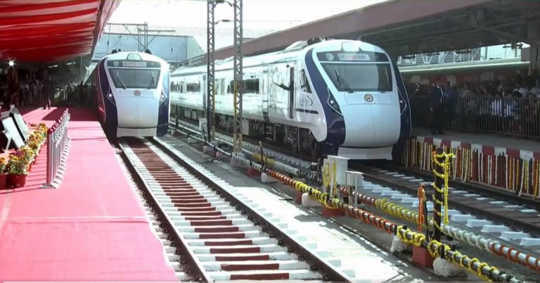 पंतप्रधानांच्या हस्ते मुंबई-सोलापूर वंदे भारत आणि मुंबई-  साईनगर शिर्डी वंदे भारत रेल्वेगाड्यांचा शुभारंभ