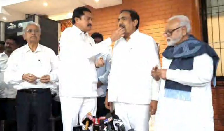 महाविकास आघाडी  लढणार ..भाजपाने बिनविरोधसाठी संपर्क केल्याचे वृत्त जयंत पाटलांनी फेटाळले