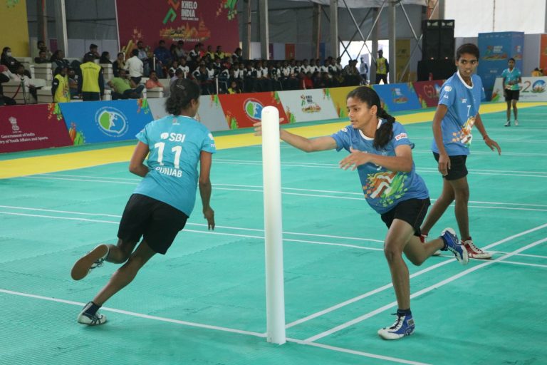 विजयी हॅट्रिकसह महाराष्ट्र  खो-खो संघ उपांत्य फेरीत