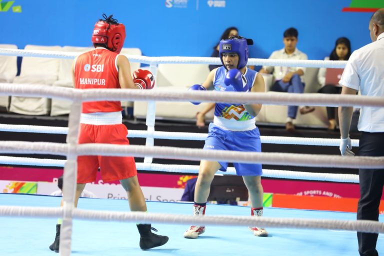 पुण्याच्या देविका घोरपडेसह महाराष्ट्राचे चार मुष्टीयोद्धे  अंतिम फेरीत, दोन खेळाडूंना कांस्यपदक