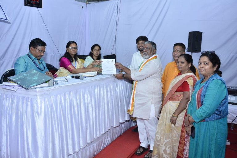 ४० वर्षे कॉंग्रेसमध्ये..पण काल आलेल्यांना उमेदवारी हा  निष्ठावंतांवर अन्याय – दाभेकरांची कसब्यात बंडखोरी