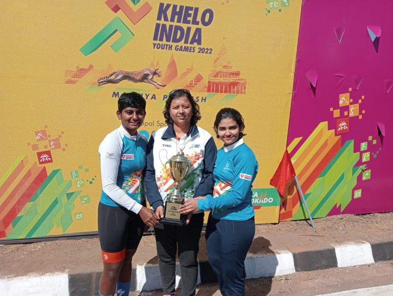 यहा के हम सिकंदर…कोल्हापूरच्या पूजाला रौप्य पदक; महाराष्ट्राला रोड रेस मध्ये चॅम्पियनशिप