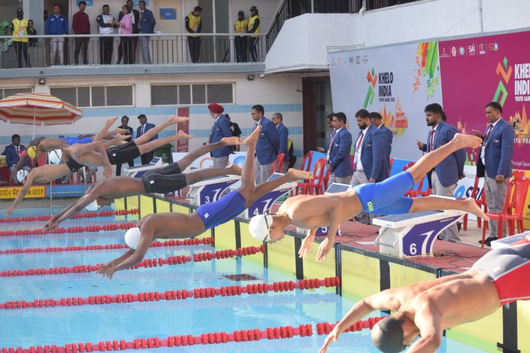 वेदांत माधवनचा सुवर्ण चौकार,भक्ती वाडकरचे सोनेरी यश