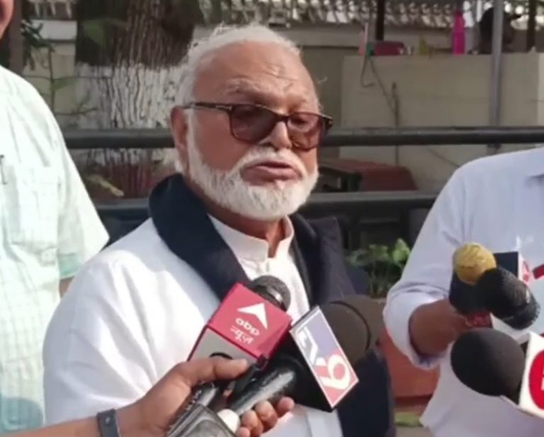 मुलींची पहिली शाळा सुरू झालेल्या भिडे वाड्यात स्मारकासाठी छगन भुजबळ मैदानात