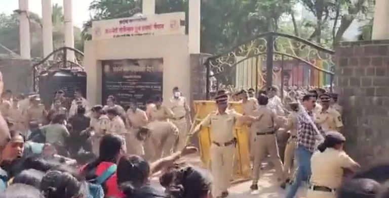 मुंबईत अग्निशमन दलाच्या भरतीत प्रचंड गोंधळ; संतापलेल्या 2 हजार मुलींवर लाठीचार्ज