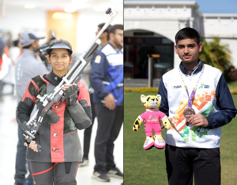 नेमबाजीत ईशाला रौप्यपदक तर स्वराजला कांस्यपदक