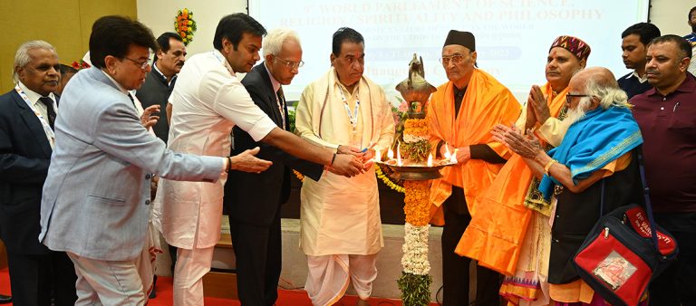 भारतीय तत्त्वांच्या आधारावरच नवे जग उभारले जाईल-पद्मविभूषण डॉ. करण सिंह