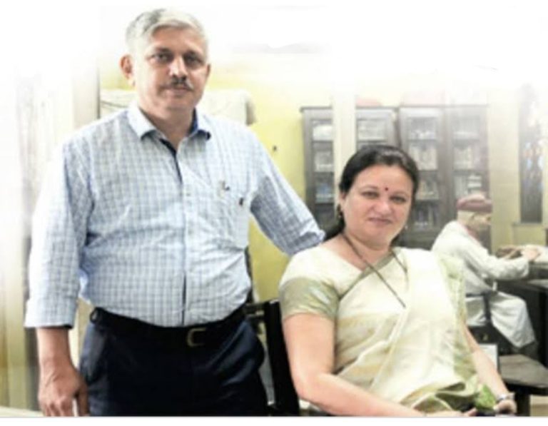 20 वर्षे बरोबरीने काम करणाऱ्या मुक्ताताईंच्या सहकार्‍यांनी जाणीव ठेवायला पाहिजे होती..म्हणाले ,शैलेश टिळक