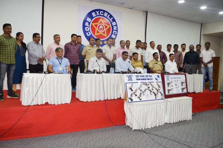 दोन डिलरसह सात सराईत गुन्हेगारांना अटक, 17 गावठी पिस्तुल हस्तगत