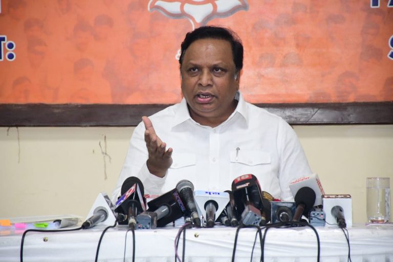 ‘स्थळ’, ‘स्नो फ्लॉवर’, ‘खालिद का शिवाजी’सह ‘जुनं फर्निचर’ चित्रपटाची कान आंतरराष्ट्रीय चित्रपट महोत्सवात निवड