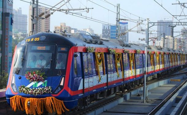  महाराष्ट्र दिनापासून ज्येष्ठ नागरिक, दिव्यांग, विद्यार्थ्यांना मेट्रो प्रवासात २५ टक्के सवलत – मुख्यमंत्री एकनाथ शिंदे यांची घोषणा