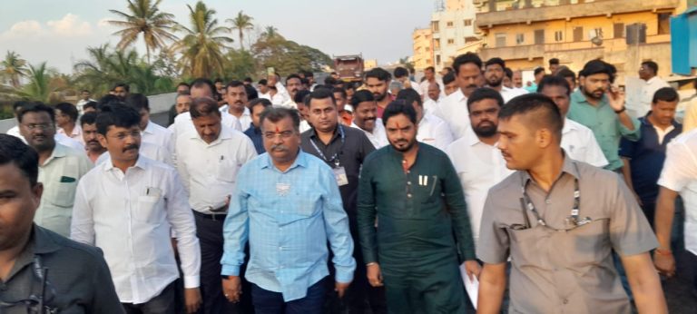 मांजरी येथील नवीन रेल्वे उड्डाणपुलाचे काम गतीने पूर्ण करावे- सार्वजनिक बांधकाम मंत्री रविंद्र चव्हाण